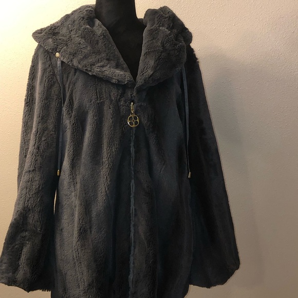 Source Unknown Reversible Gray Jacket with Fur Trim or Fur Jacket - Picture 7 of 8